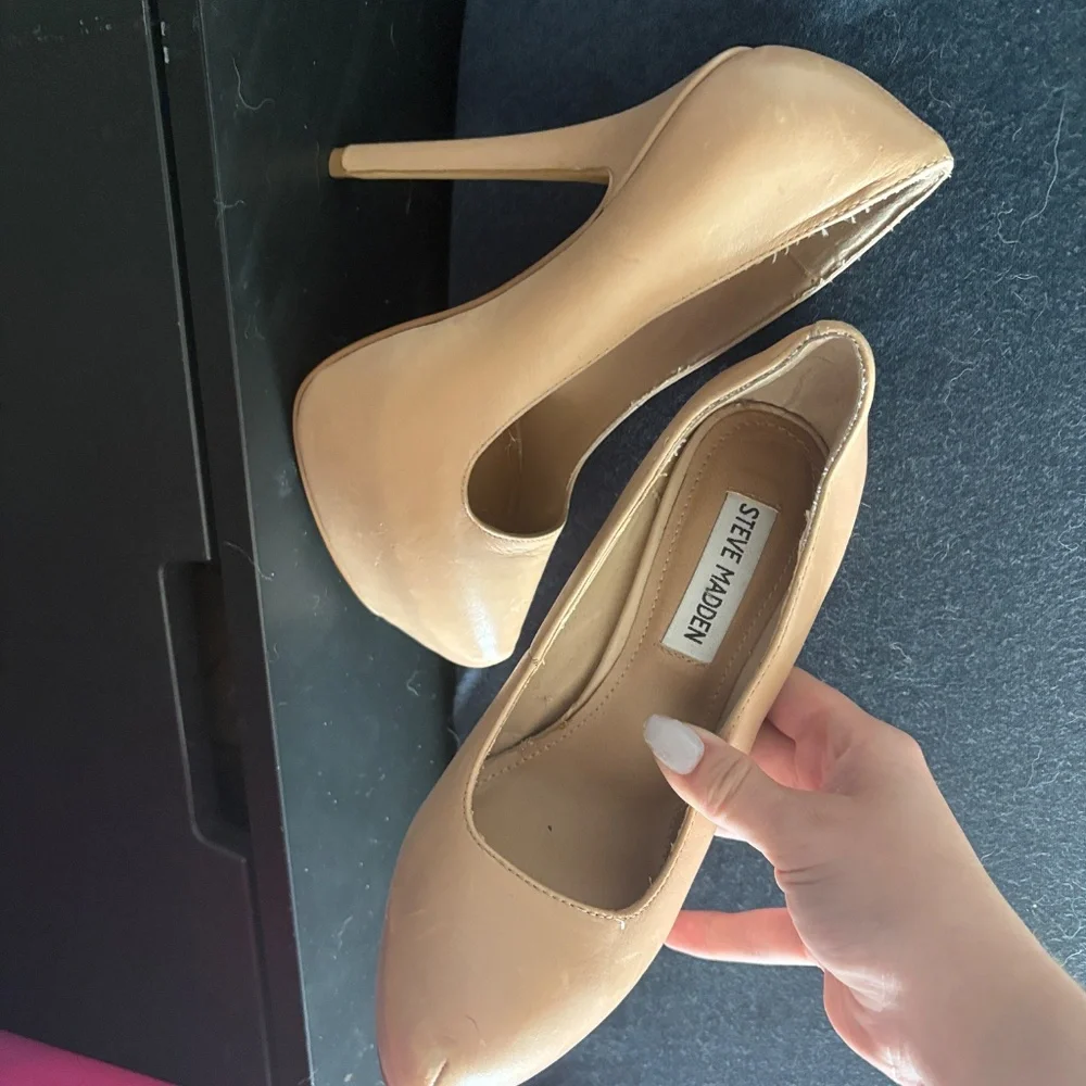 Shoe bundle - Picture 2 of 11